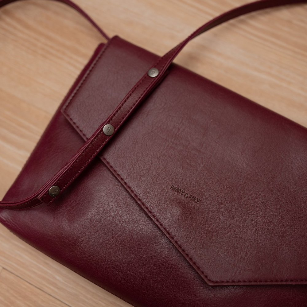 Maroon Matt & Nat Bag - Picture 2 of 11